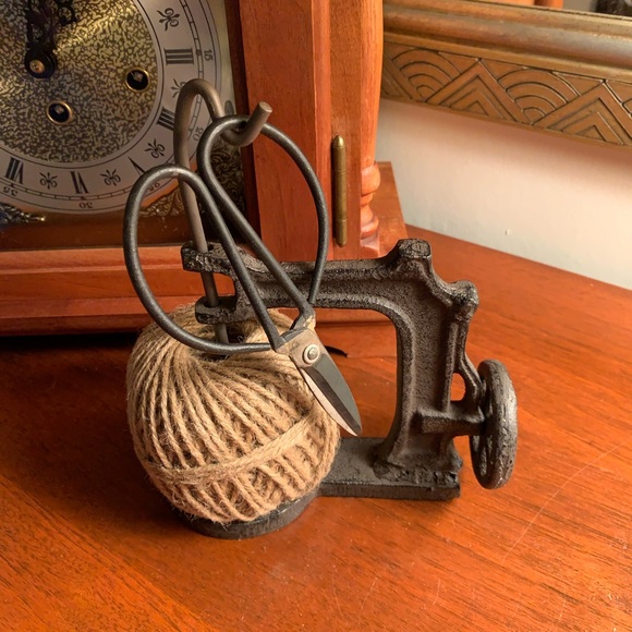 Cast Iron Twine Holder and Scissors - Picture 1 of 8